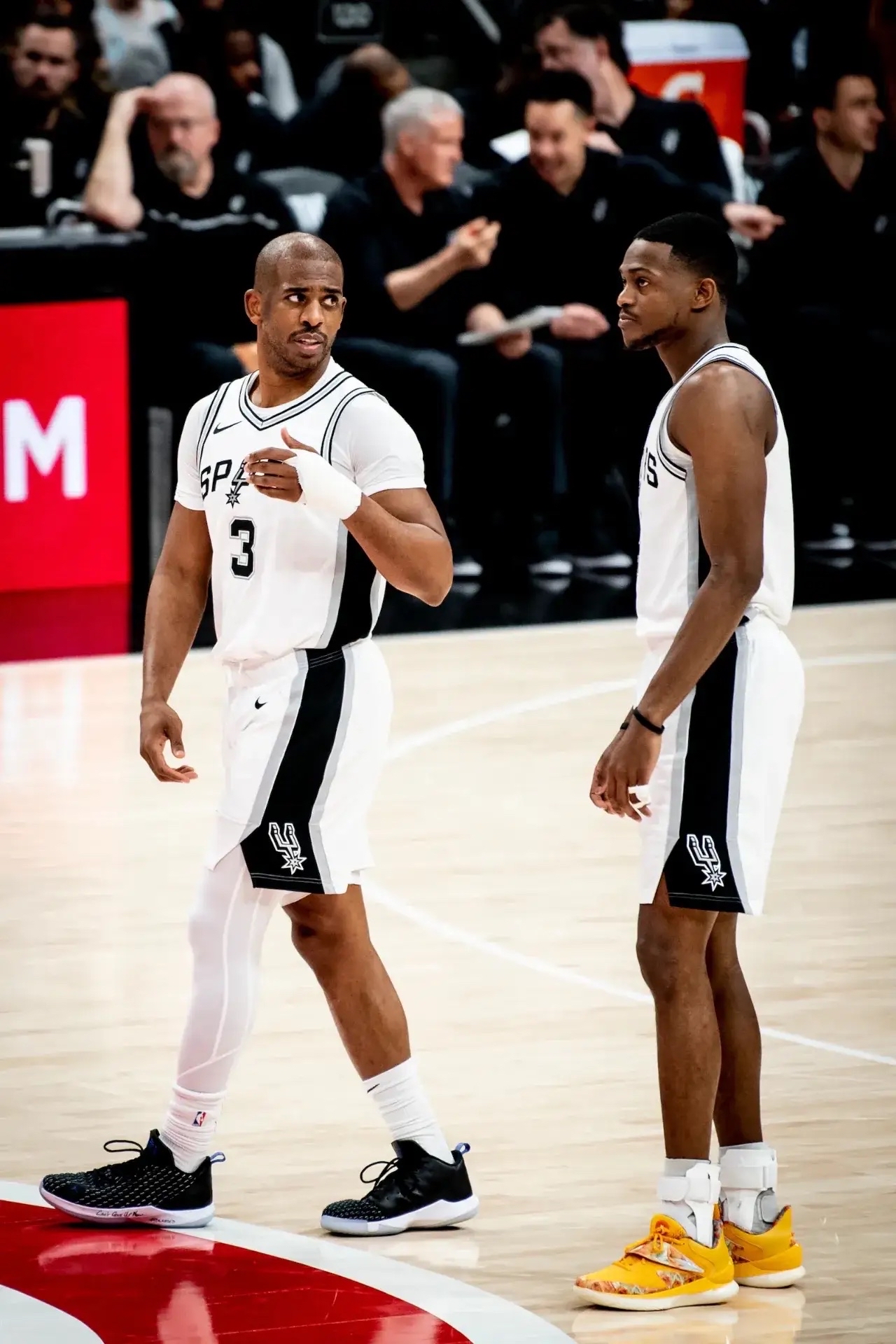 LOL英雄联盟投注-马刺轻取中国男篮，保罗打破历史纪录的简单介绍