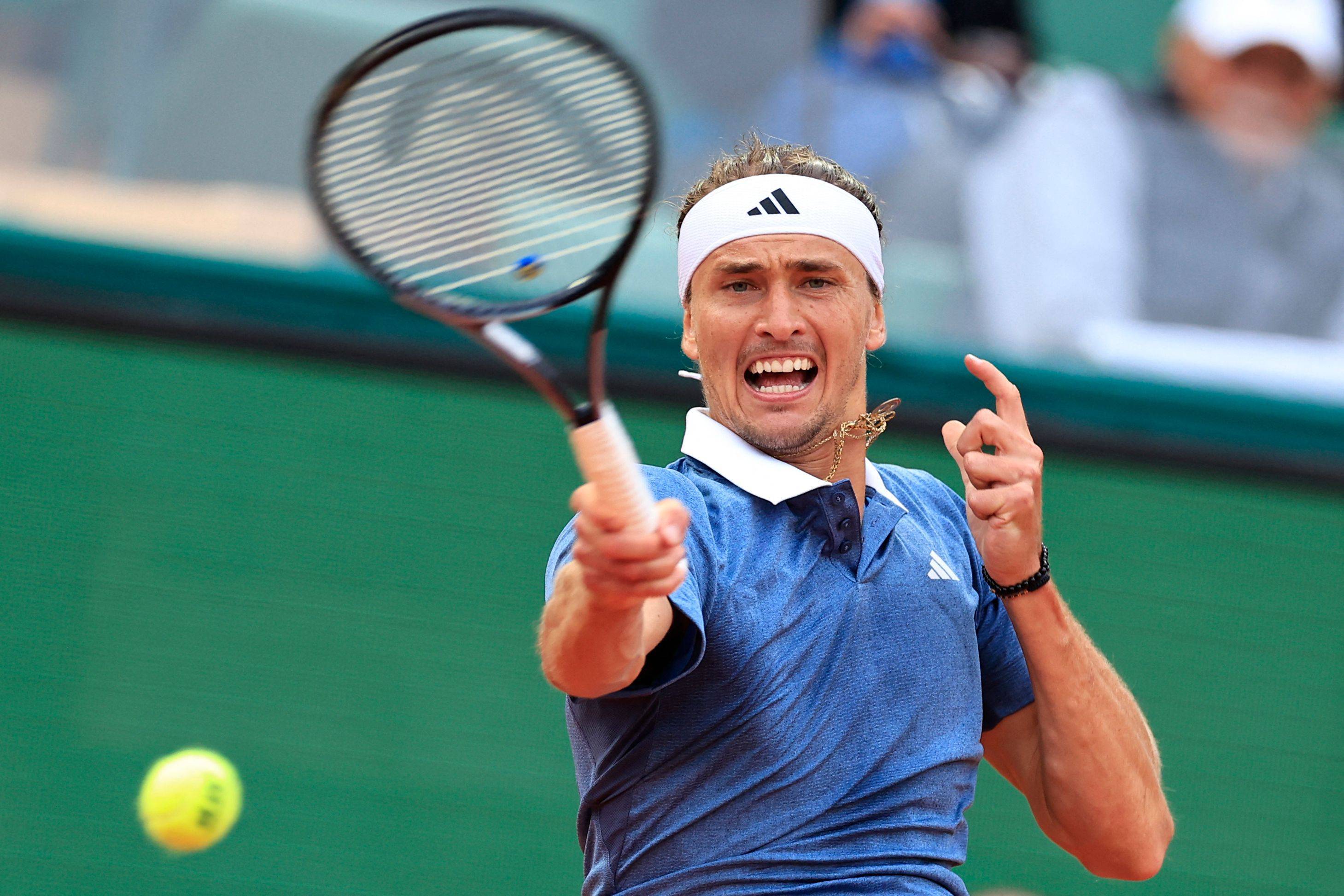 包含意大利网球队碾压欧洲网球队，兹维列夫绝境逆转的词条