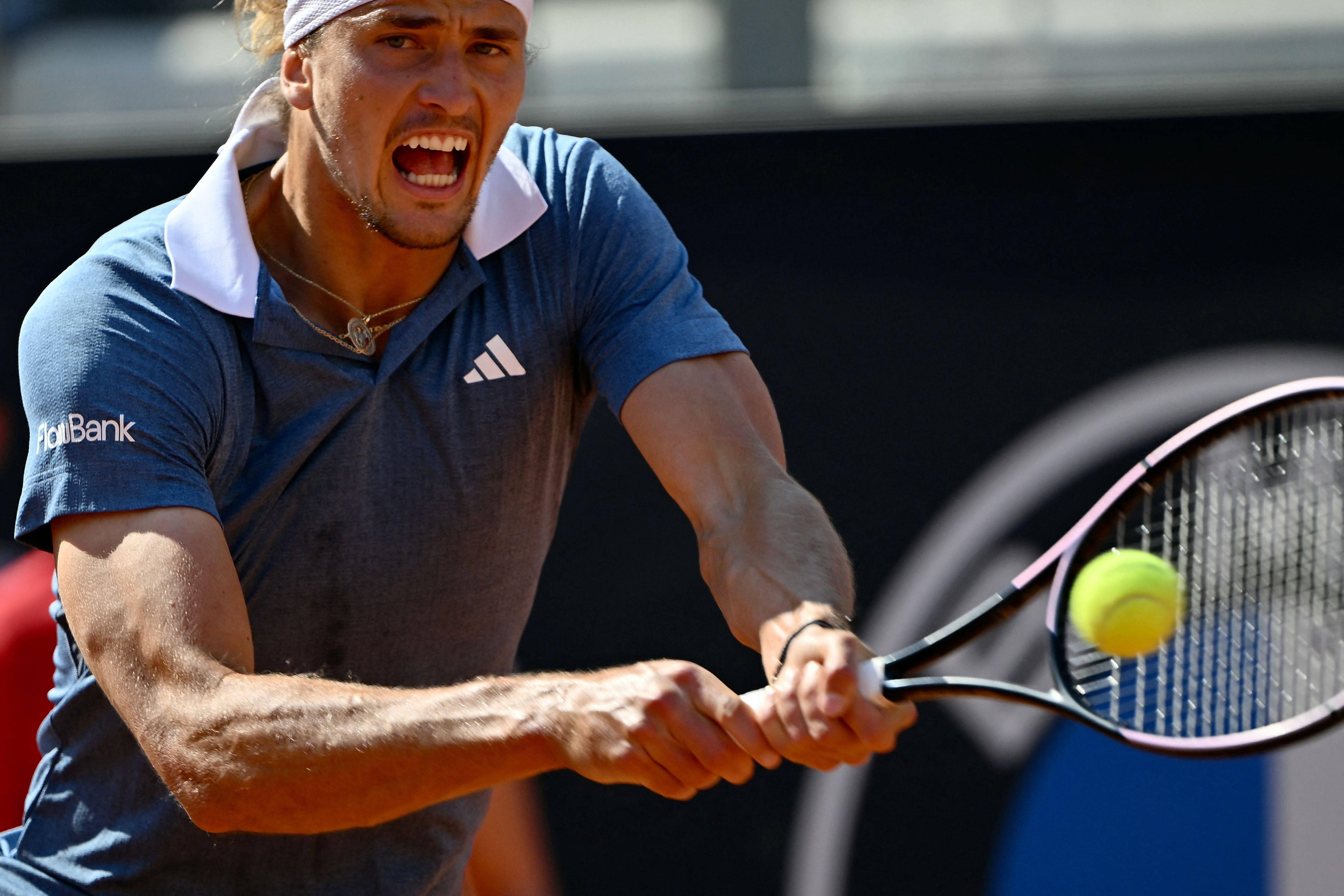 意大利网球队横扫美国网球队，兹维列夫爆发神勇的简单介绍