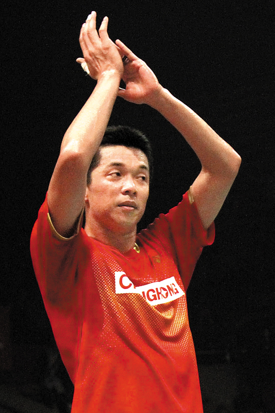 LOL英雄联盟投注-包含丹麦羽毛球队轻取印尼羽毛球队，陶菲克送出助攻的词条