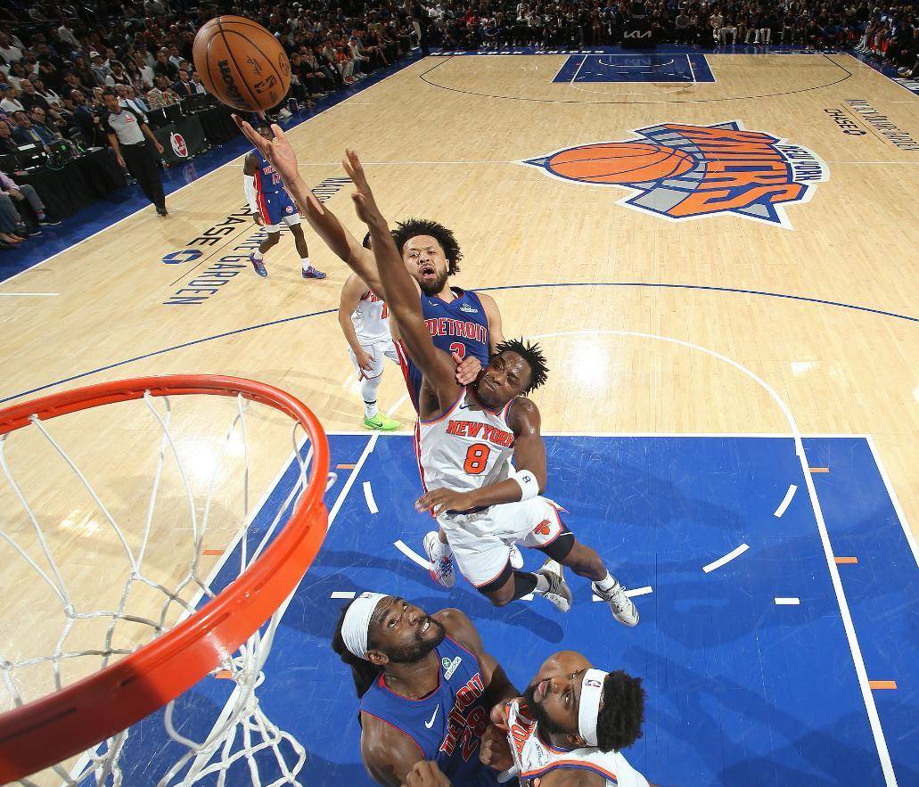 奇才鏖战尼克斯，拉塞尔统治全场的简单介绍