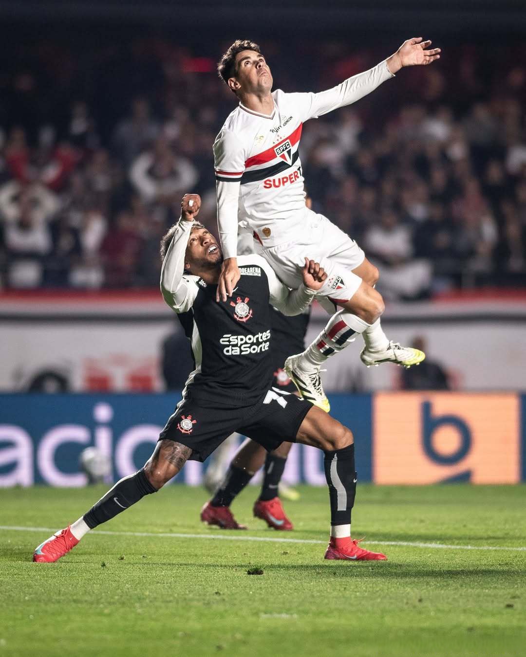 LOL电竞动态-斯旺西主场击败对手，士气大涨的简单介绍