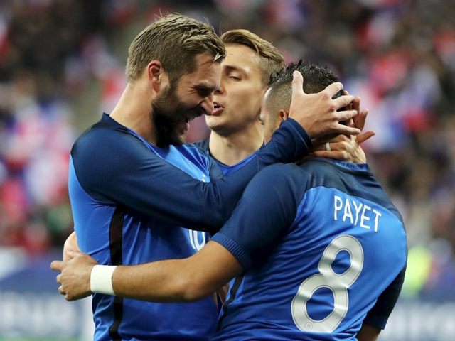 包含尼斯足球队前锋破门得手,为球队赢得胜仗的词条 包含尼斯足球队前锋破门得手,为球队赢得胜仗的词条