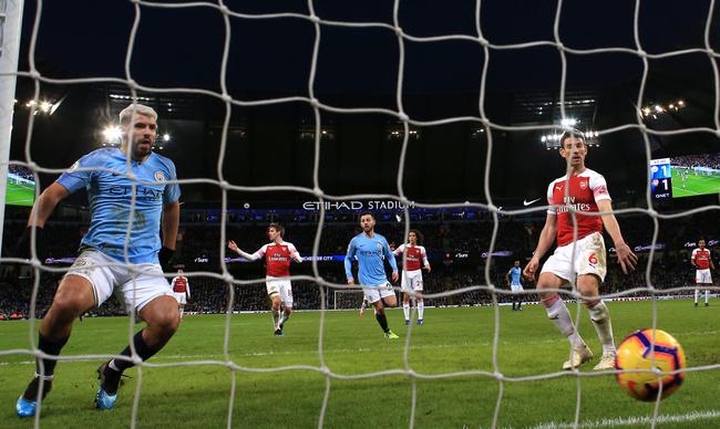 lol竞猜-包含曼城主场大胜，阿圭罗梅开二度表现出色的词条