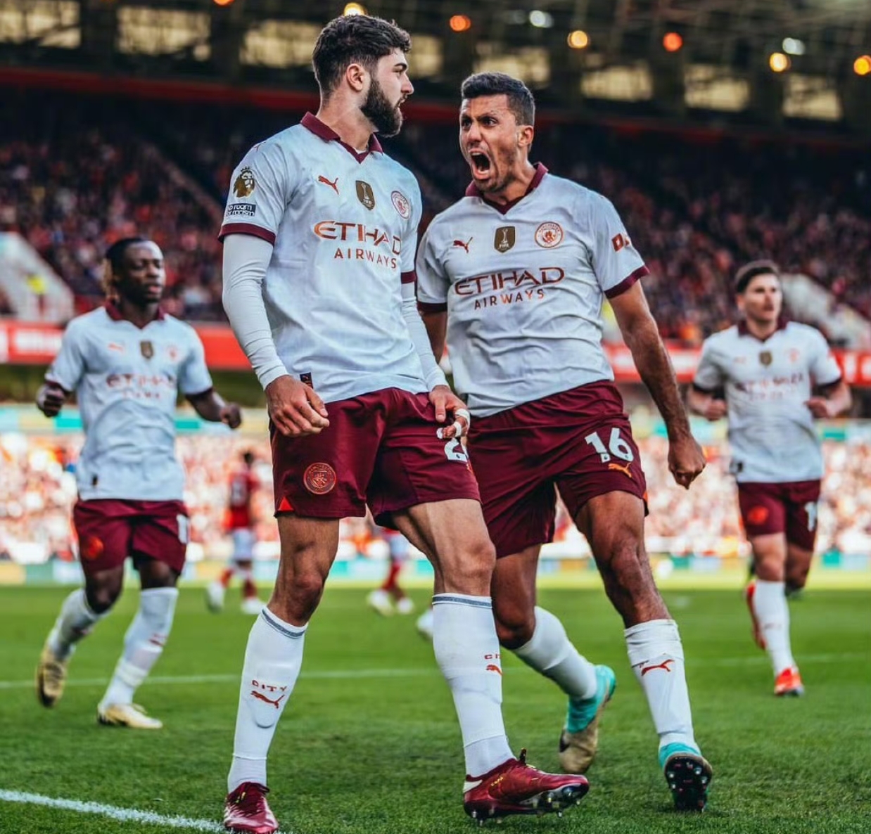 包含曼城对决多特蒙德，激烈角逐引人期待的词条