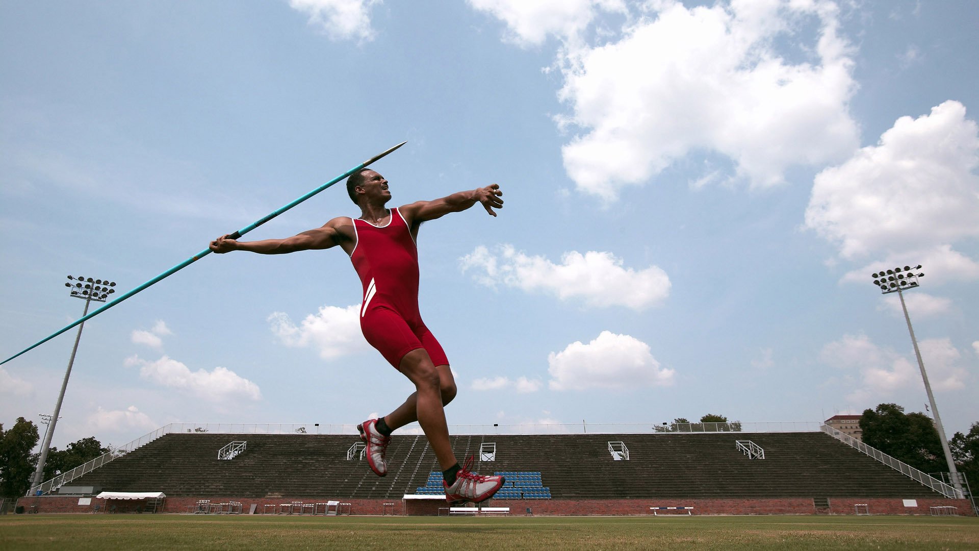 从绝境到奇迹,黄喜灿终场绝杀,德国逆转瑞典书写足球史诗
