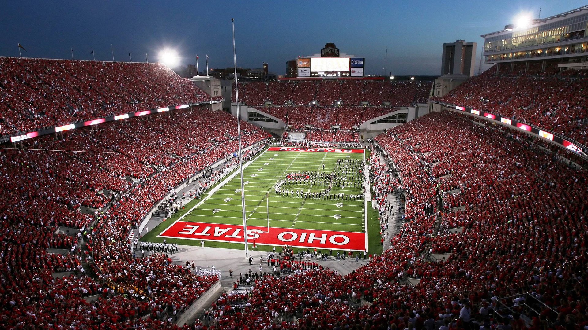 阿隆索一肩扛起全队，迈凯伦轻取红牛二队展现团队韧性