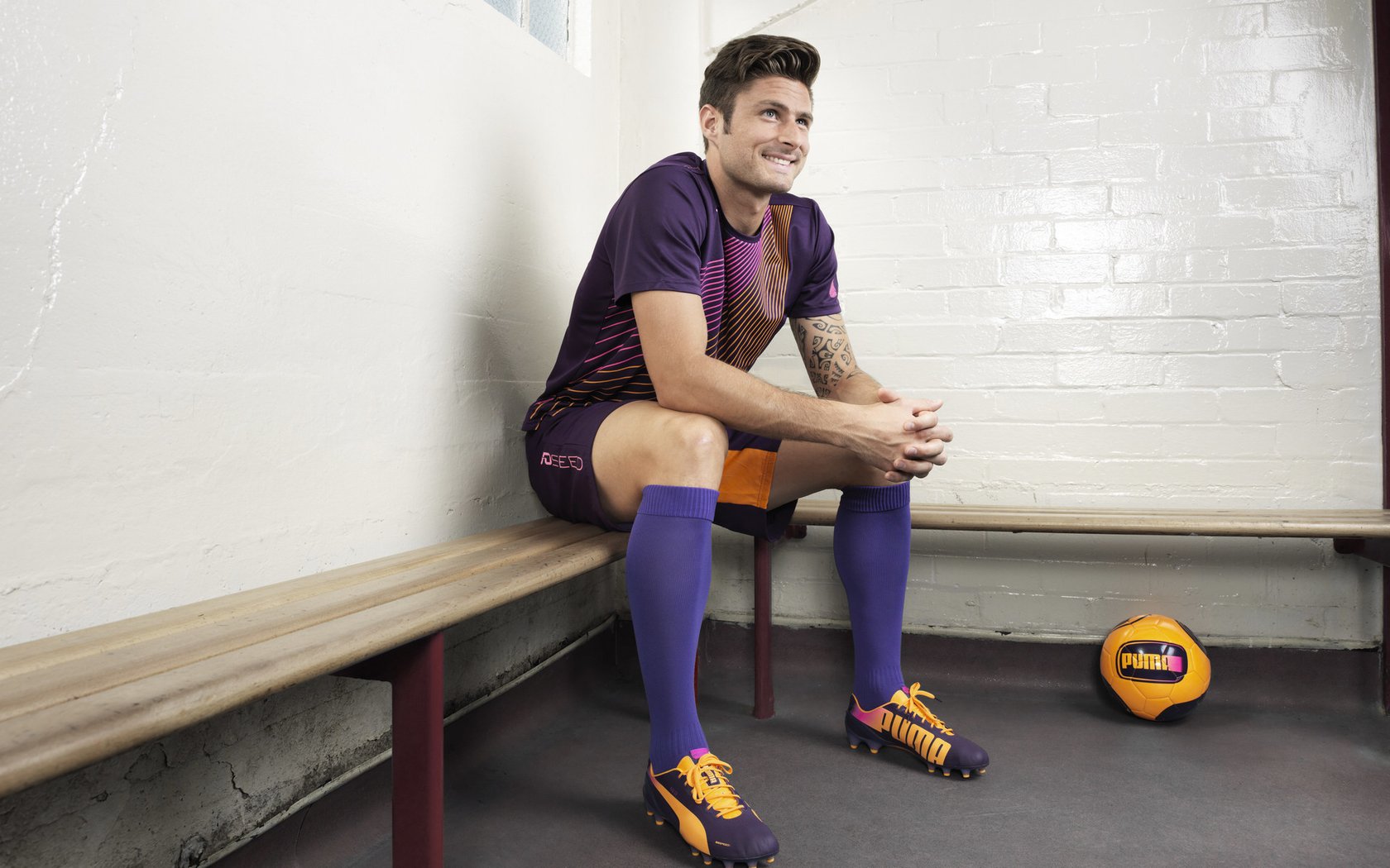 羽坛风暴，法国队横扫印尼队，辛杜惊艳四座诠释唯一性